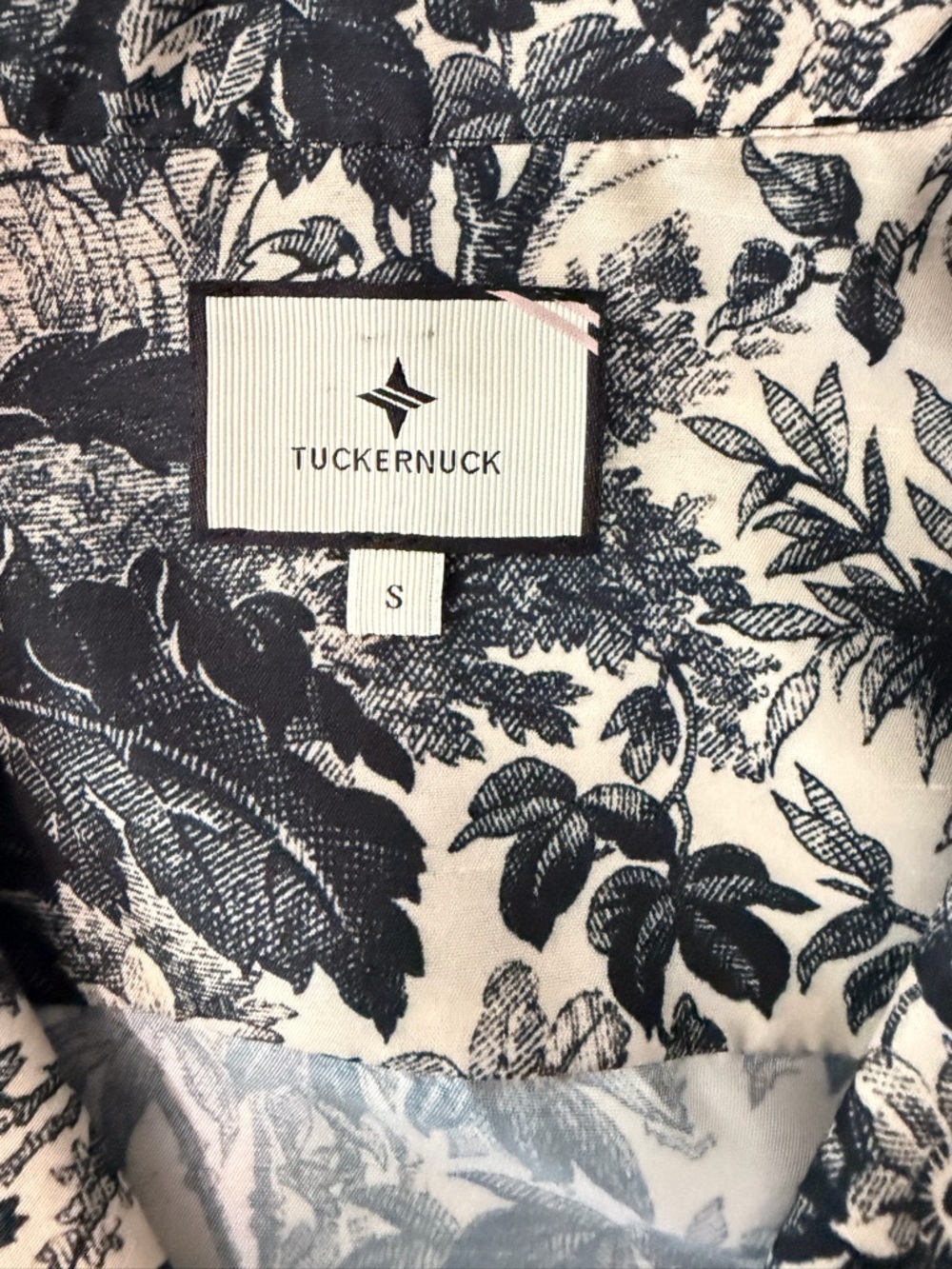 Tuckernuck Black Beige Toile Print Split Neck 3/4 Sleeve Blouse Side zip Size S - Picture 5 of 13